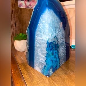 Solid Blue Agate Quartz Geode💙